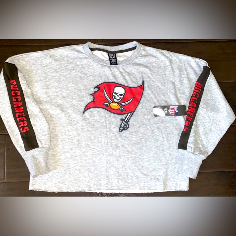 NFL Team Apparel Buccaneers Logo Women’s Long Sleeve Sweater Cotton(12-14)Gray L
